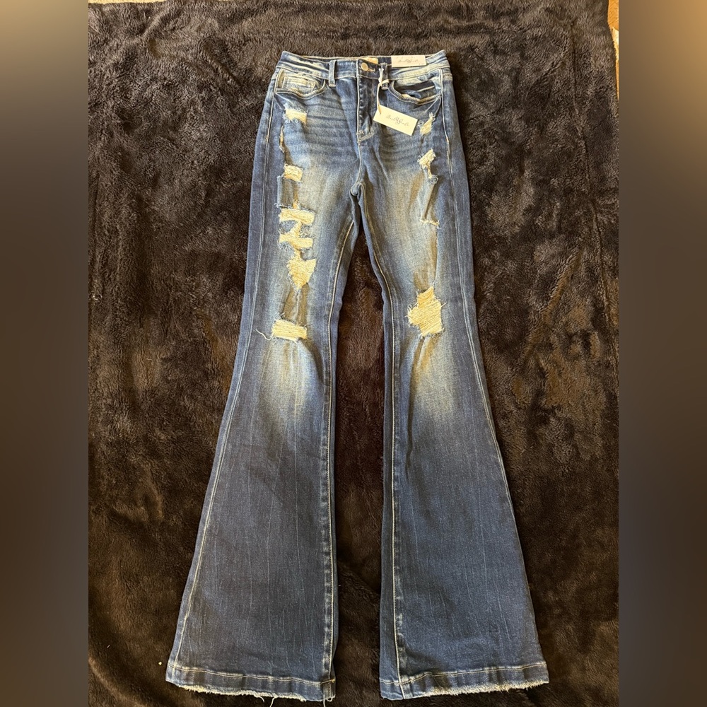 Bailey Made- Flair jeans